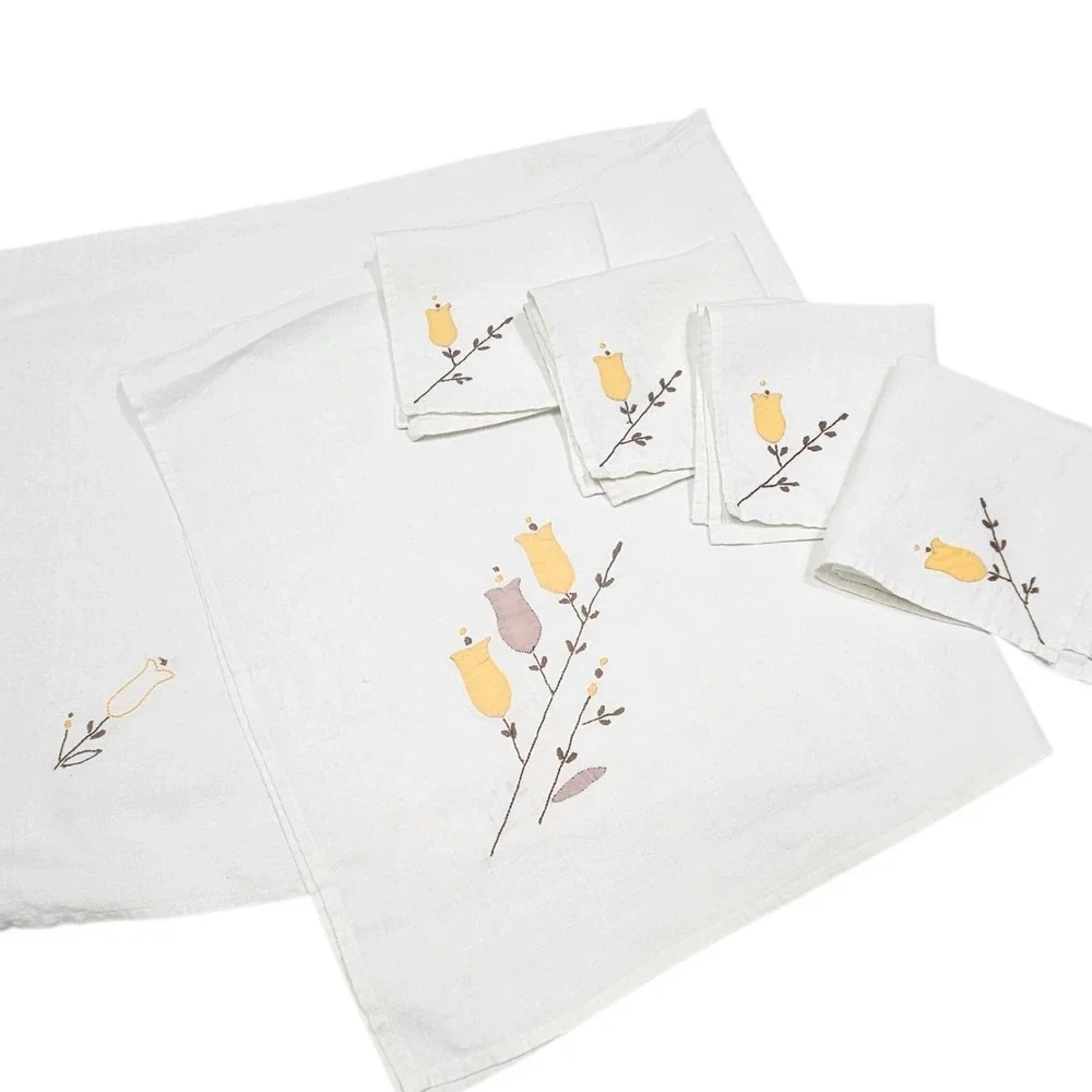 Vintage Handmade Linen Tablecloth Set Napkins Floral Applique Embroidery Cottage